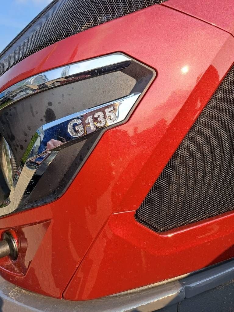 Traktor van het type Valtra G 135 Active, Neumaschine in Borne (Foto 8)