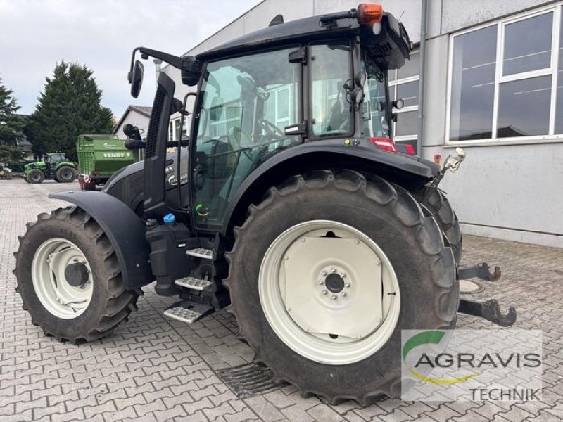 Traktor типа Valtra G 135 V 1B9, Gebrauchtmaschine в Salzkotten (Фотография 4)