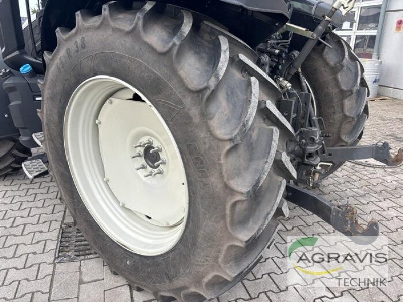 Traktor типа Valtra G 135 V 1B9, Gebrauchtmaschine в Salzkotten (Фотография 20)