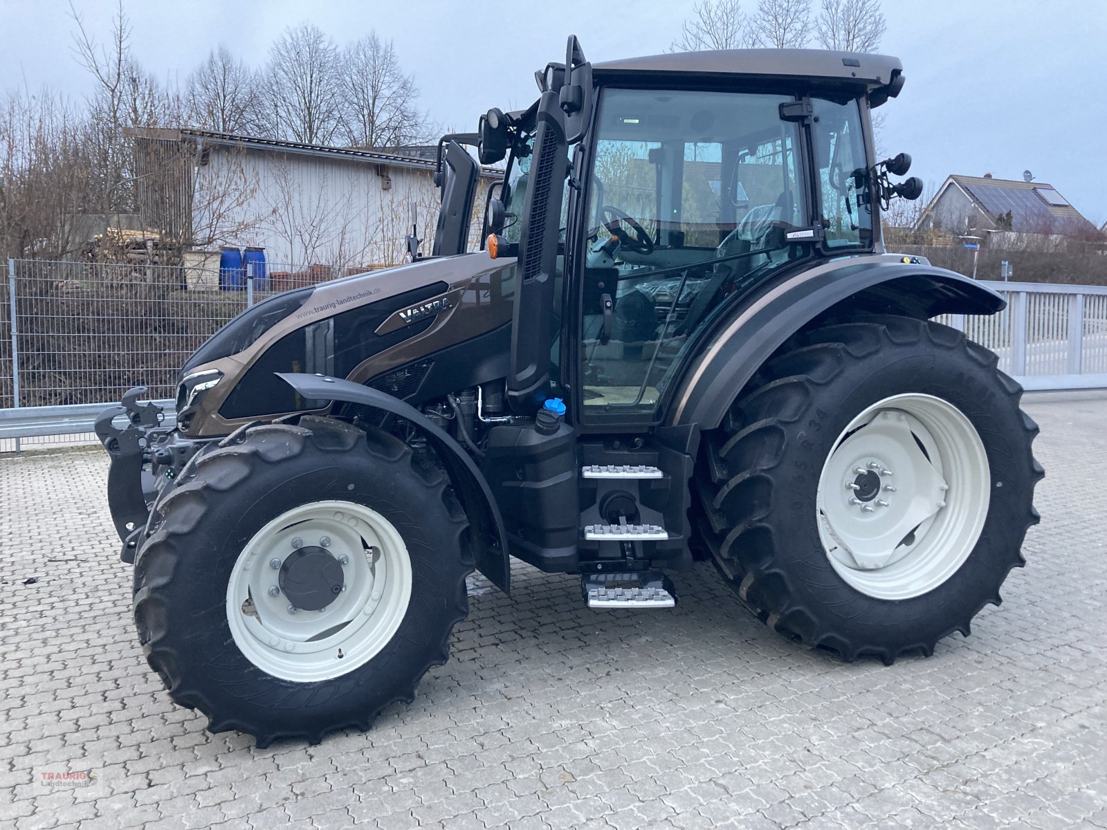 Traktor des Typs Valtra G105 A, Neumaschine in Mainburg/Wambach (Bild 1)