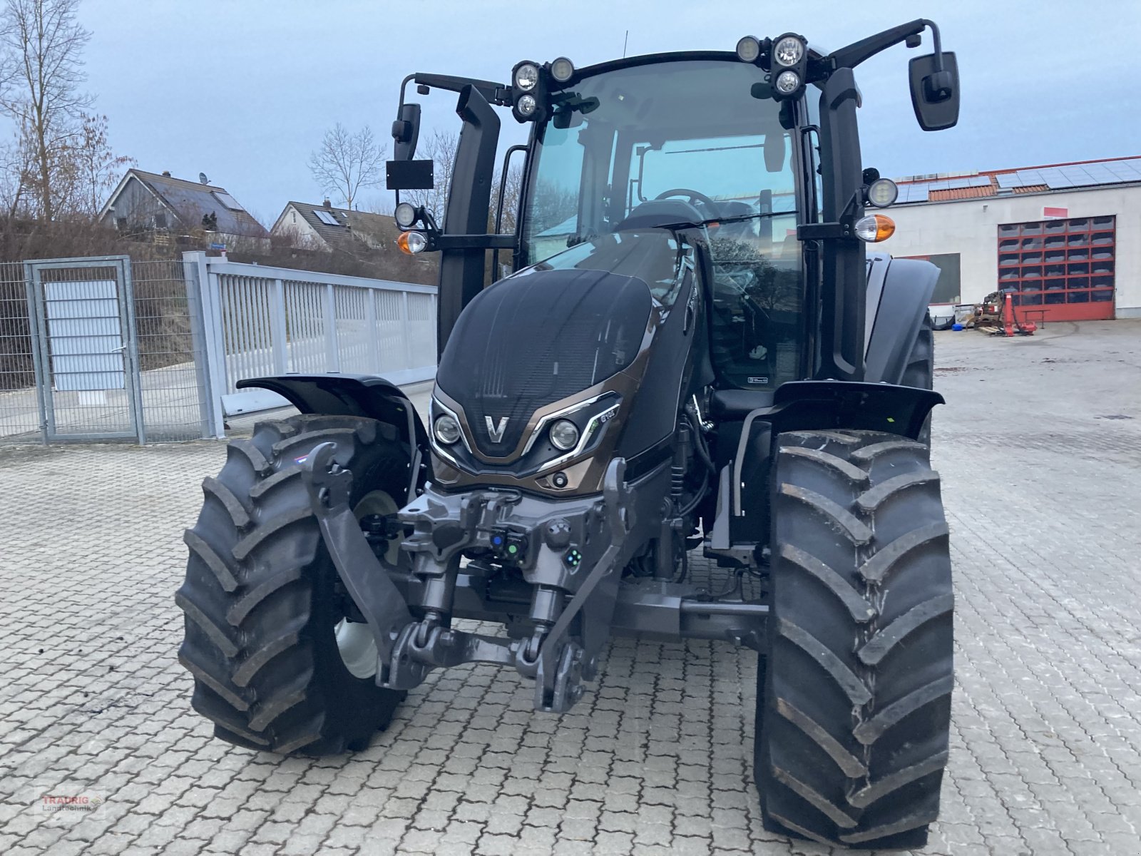 Traktor des Typs Valtra G105 A, Neumaschine in Mainburg/Wambach (Bild 4)