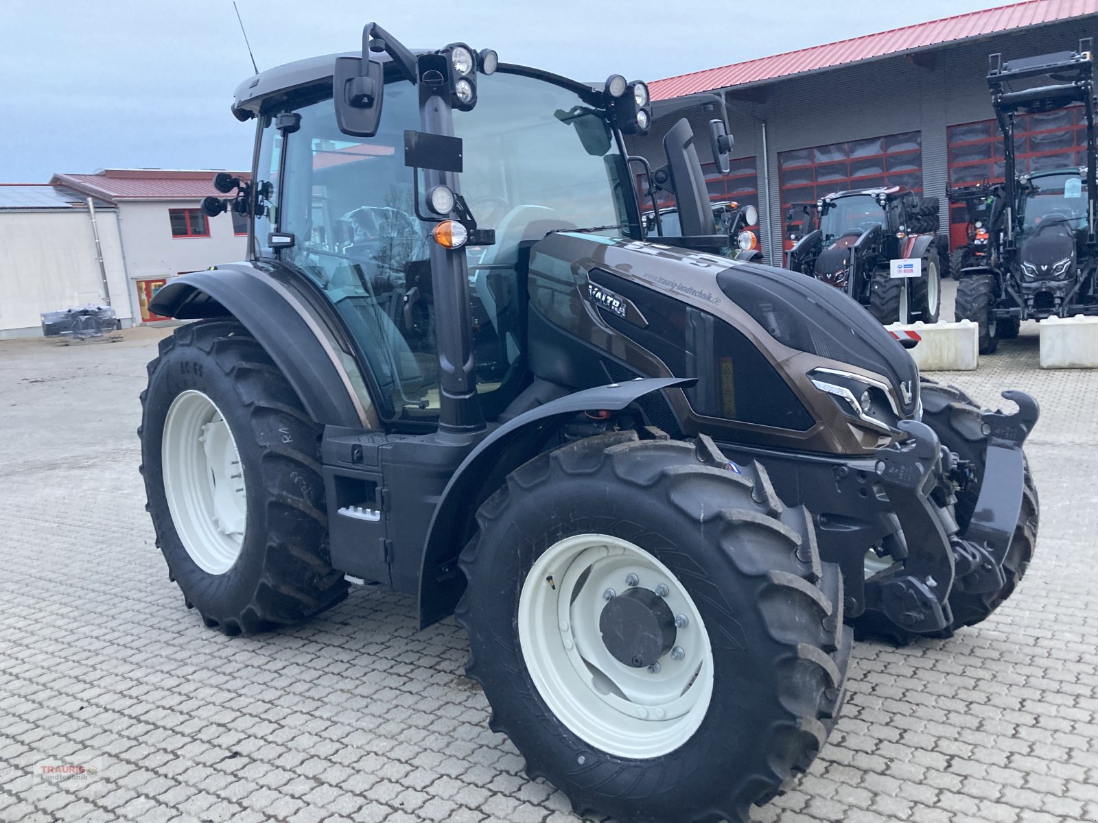 Traktor des Typs Valtra G105 A, Neumaschine in Mainburg/Wambach (Bild 8)