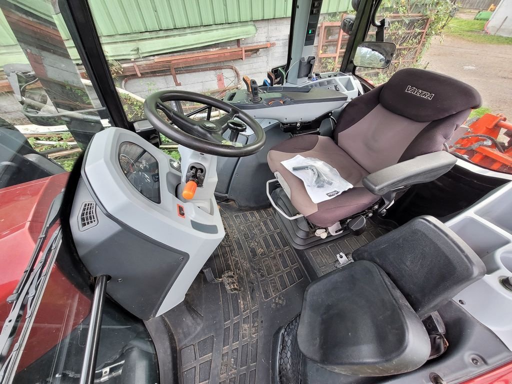 Traktor типа Valtra G105, Gebrauchtmaschine в JOZE (Фотография 4)