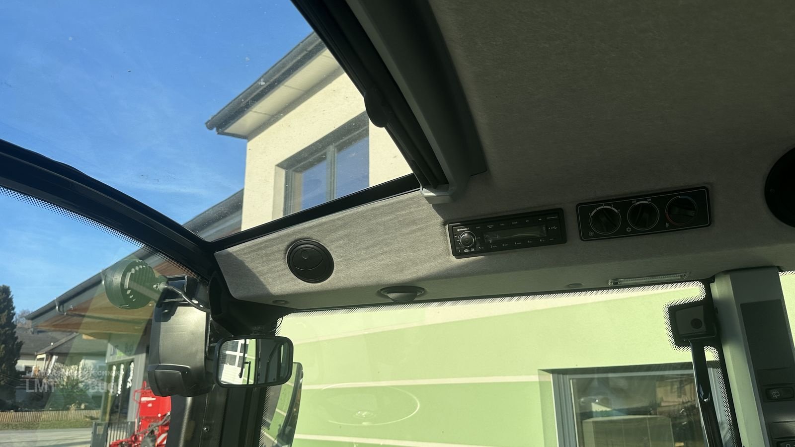 Traktor of the type Valtra G115 Active, Gebrauchtmaschine in Hürm (Picture 11)