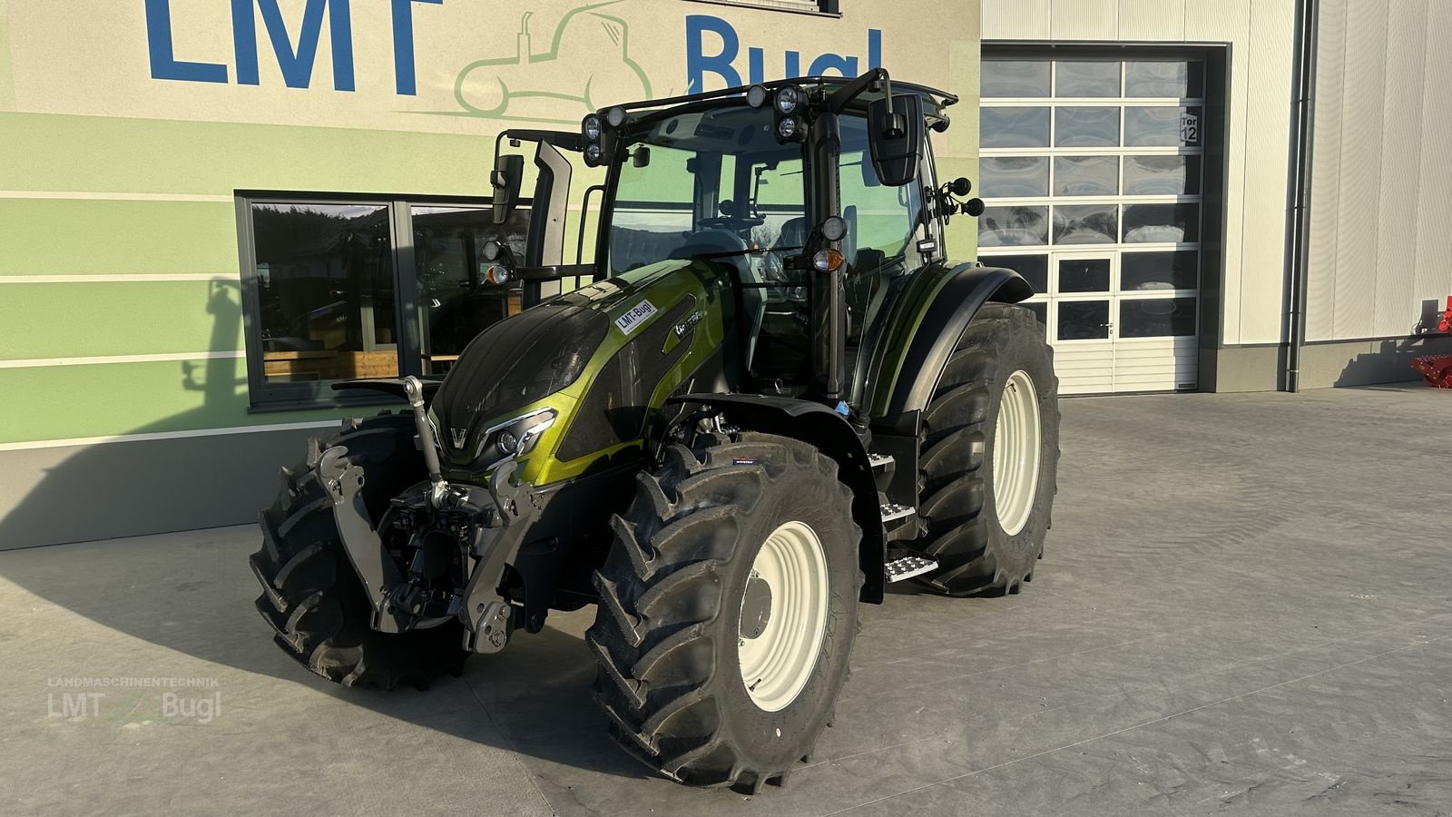 Traktor of the type Valtra G115 Active, Gebrauchtmaschine in Hürm (Picture 2)