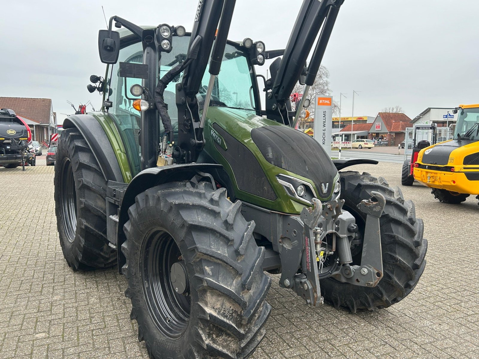 Traktor of the type Valtra G115 Active, Gebrauchtmaschine in Esens (Picture 4)