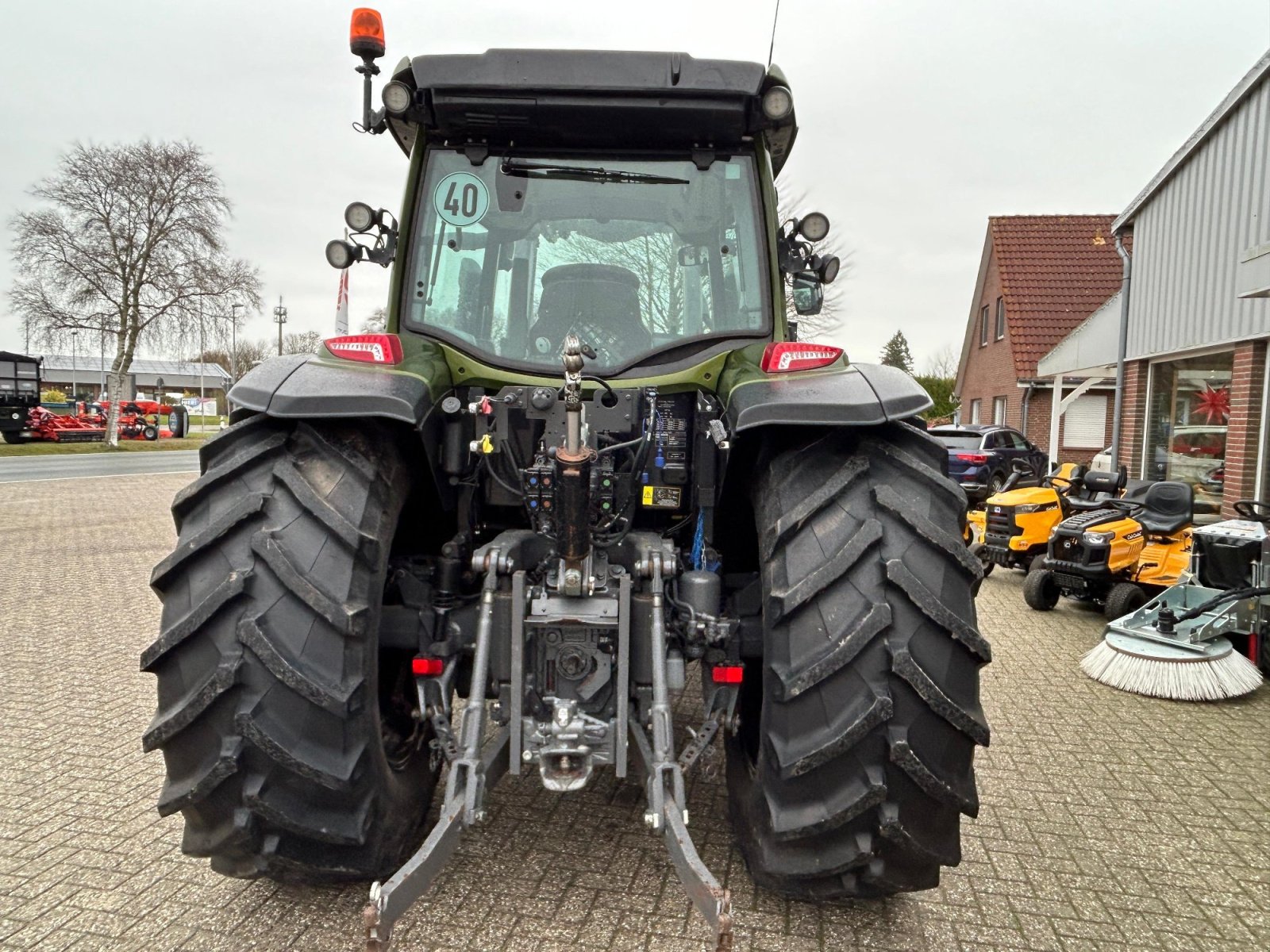 Traktor of the type Valtra G115 Active, Gebrauchtmaschine in Esens (Picture 8)