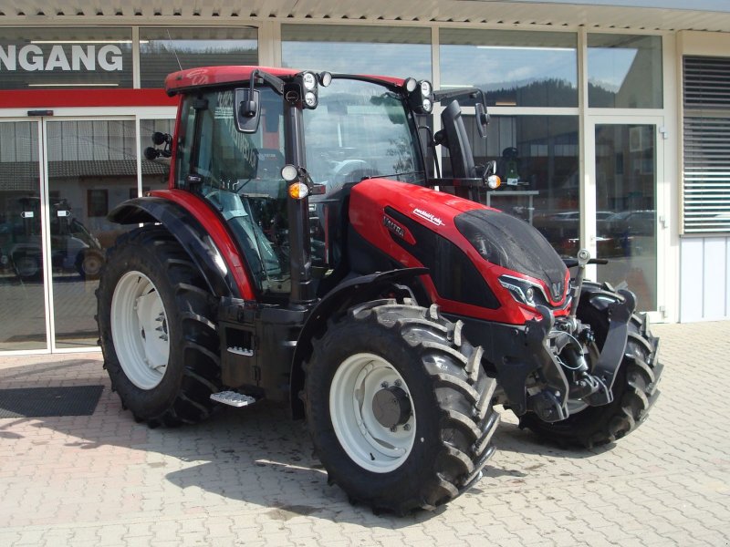 Traktor Türe ait Valtra G115 HITECH, Vorführmaschine içinde Judenburg