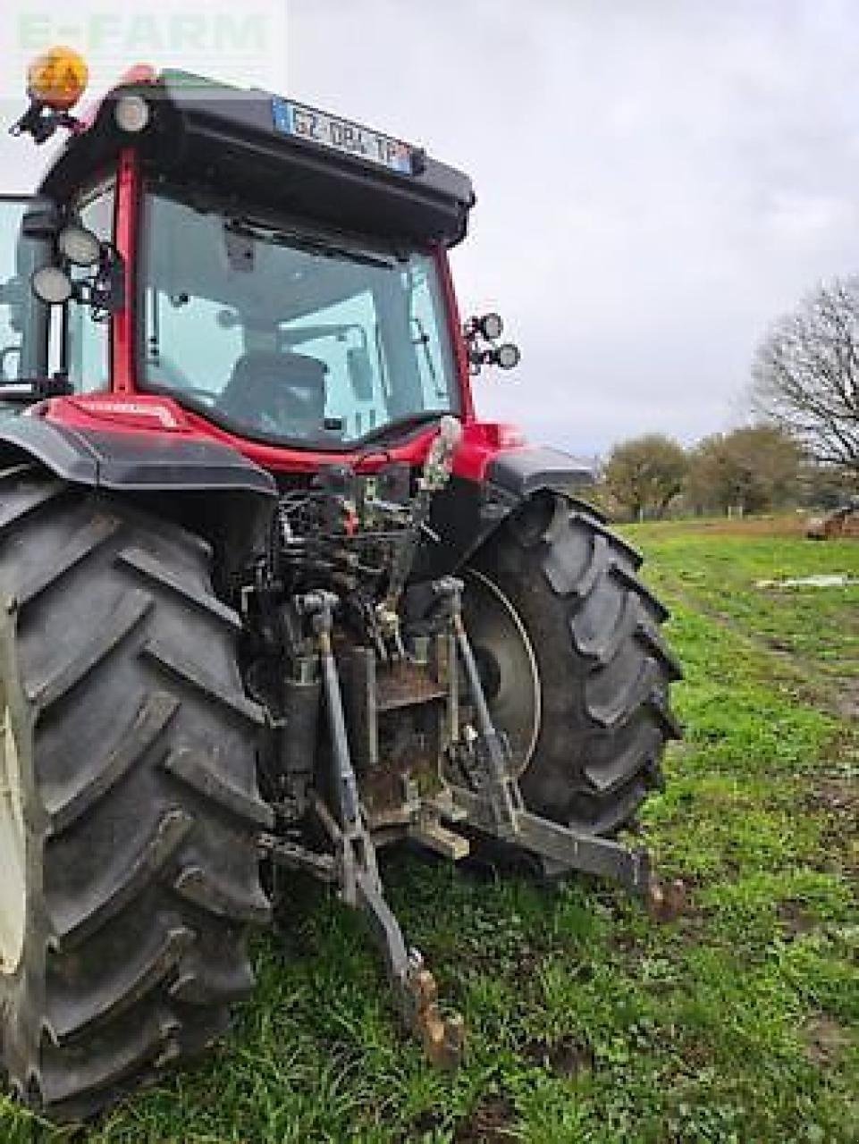 Traktor du type Valtra g115 hitech, Gebrauchtmaschine en MONFERRAN (Photo 3)