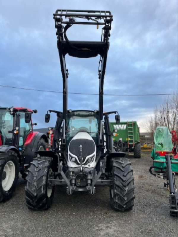 Traktor типа Valtra G115, Gebrauchtmaschine в JOZE (Фотография 4)