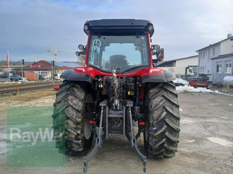 Traktor van het type Valtra G115A VALTRA TRAKTOR, Neumaschine in Kleinengstingen (Foto 4)