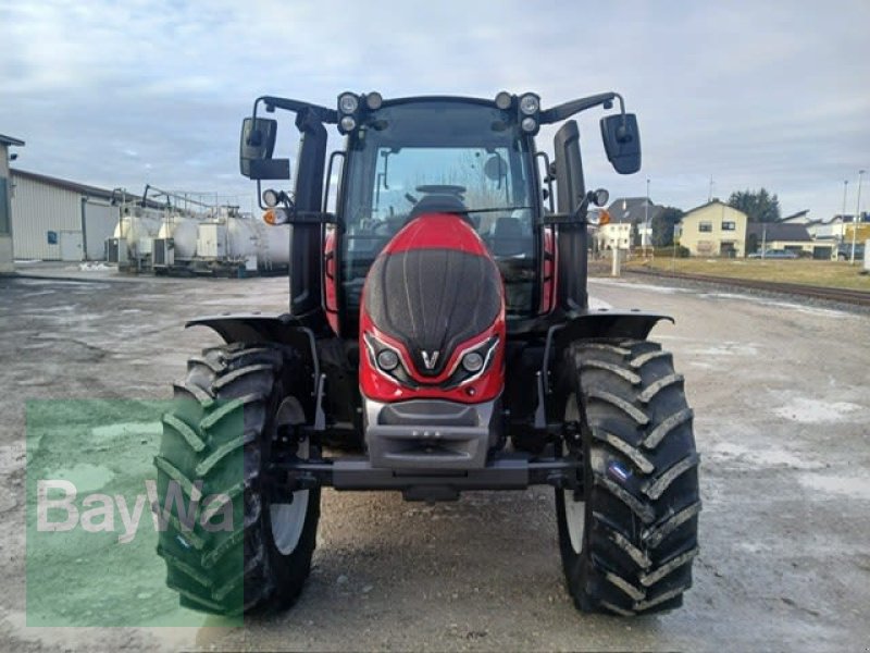 Traktor van het type Valtra G115A VALTRA TRAKTOR, Neumaschine in Kleinengstingen (Foto 2)