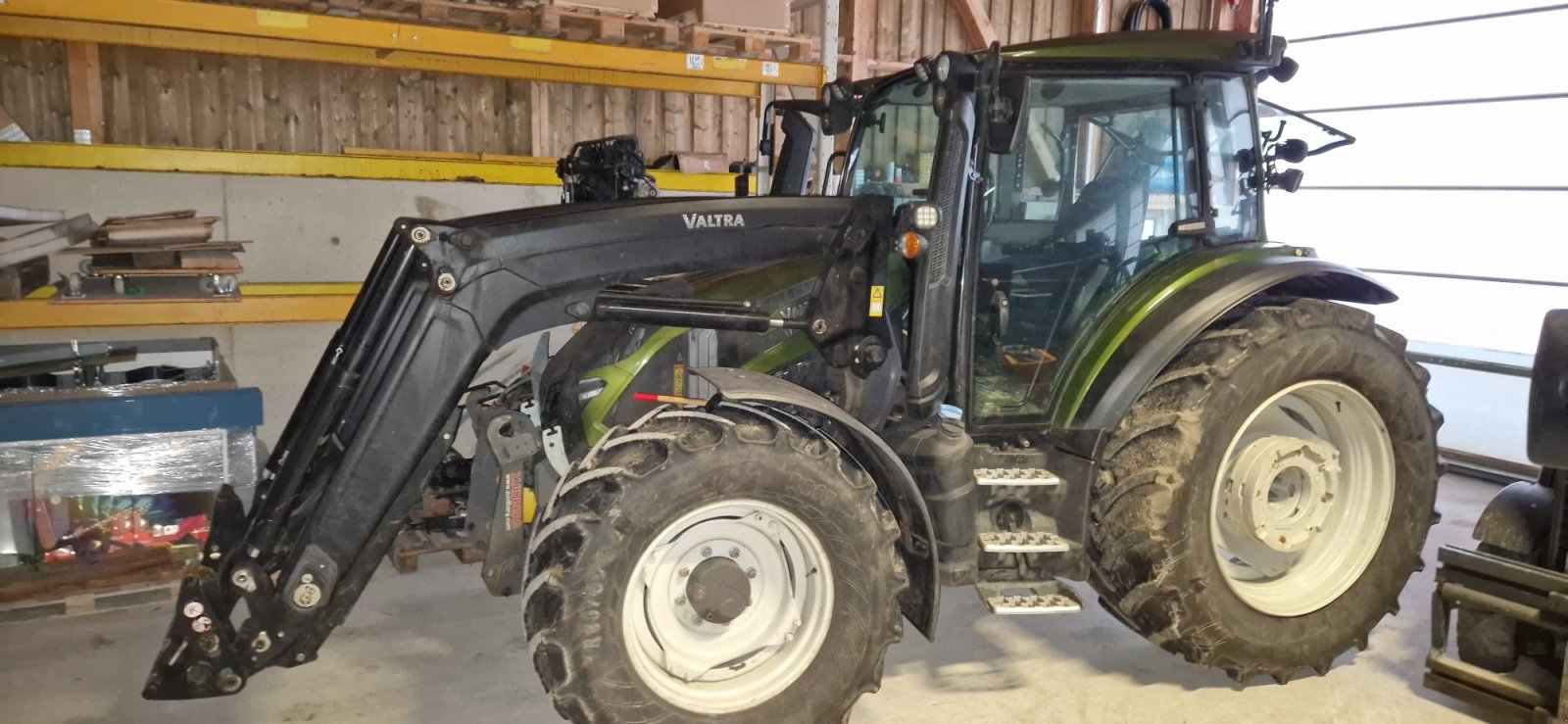Traktor typu Valtra G125 A 4300h Vollausstattung Bj. 2022, Gebrauchtmaschine v Palling (Obrázek 1)