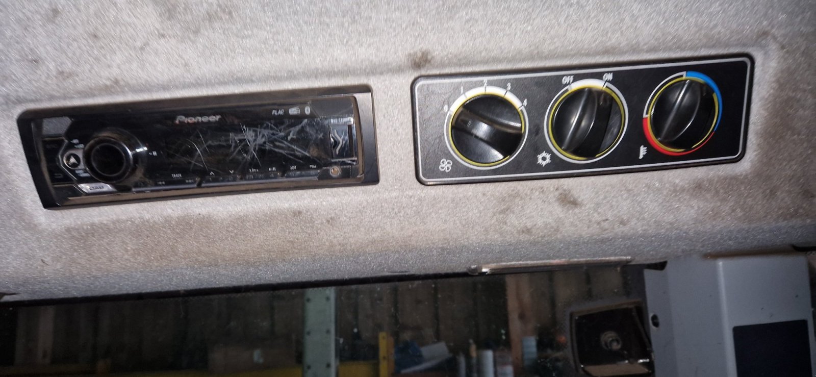 Traktor typu Valtra G125 A 4300h Vollausstattung Bj. 2022, Gebrauchtmaschine v Palling (Obrázek 19)