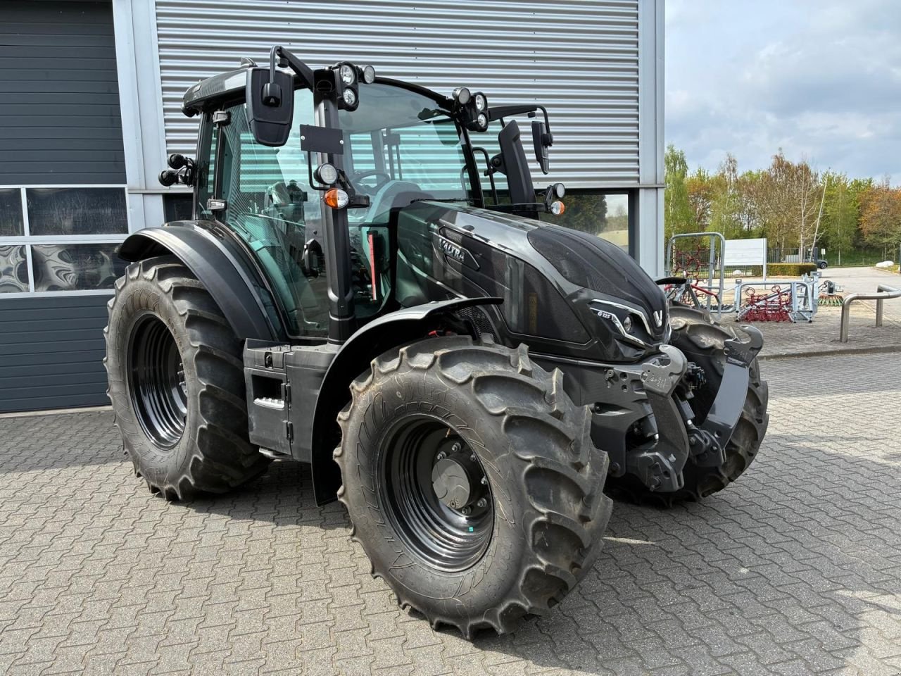 Traktor del tipo Valtra G125 Active met kruipbak, Gebrauchtmaschine en Roermond (Imagen 4)