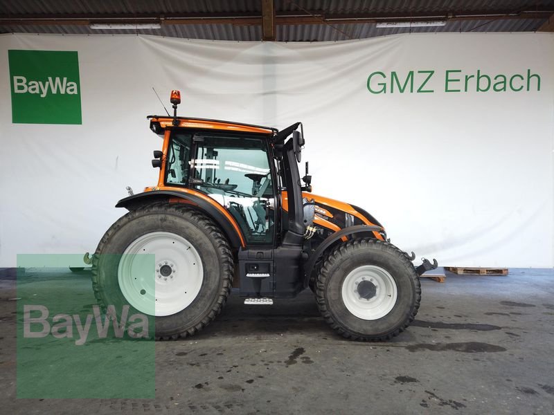 Traktor of the type Valtra G125 EA, Gebrauchtmaschine in Erbach (Picture 4)