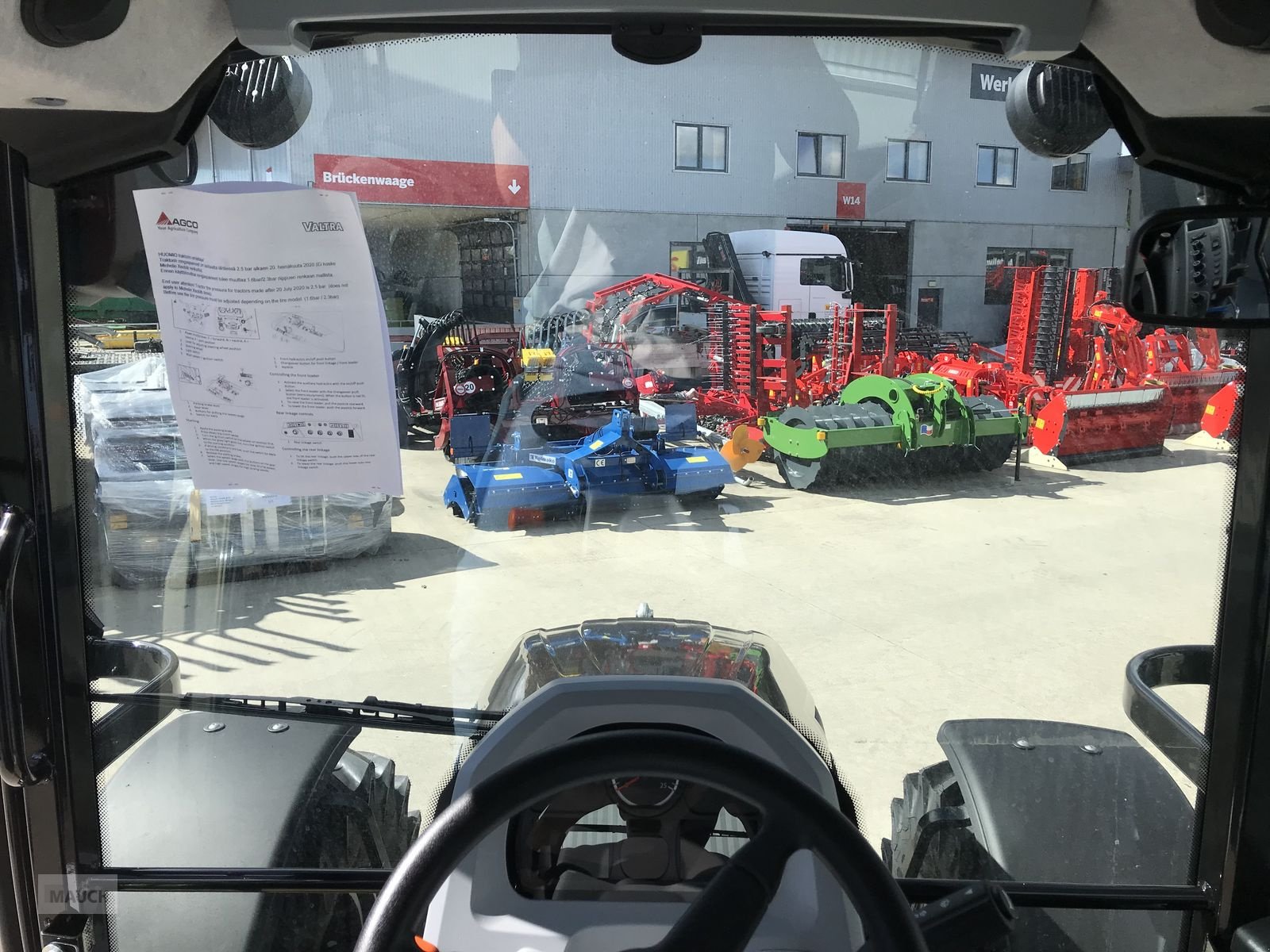 Traktor des Typs Valtra G125 ECO ACTIVE, Neumaschine in Burgkirchen (Bild 11)