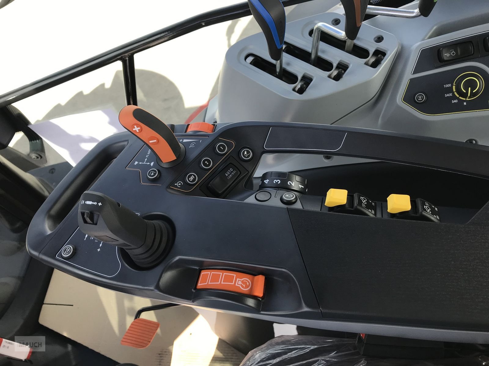 Traktor des Typs Valtra G125 ECO ACTIVE, Neumaschine in Burgkirchen (Bild 14)