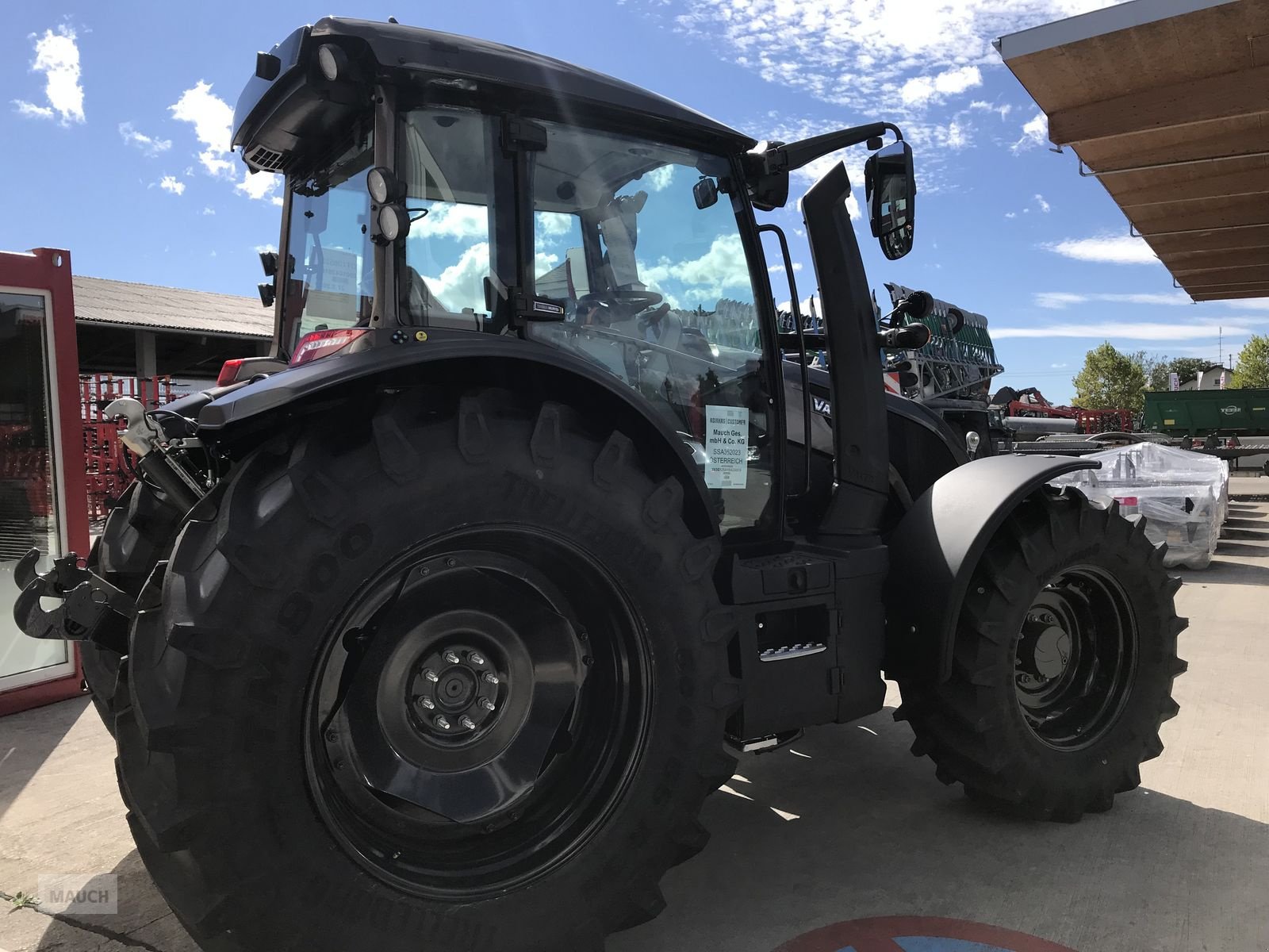 Traktor des Typs Valtra G125 ECO ACTIVE, Neumaschine in Burgkirchen (Bild 5)
