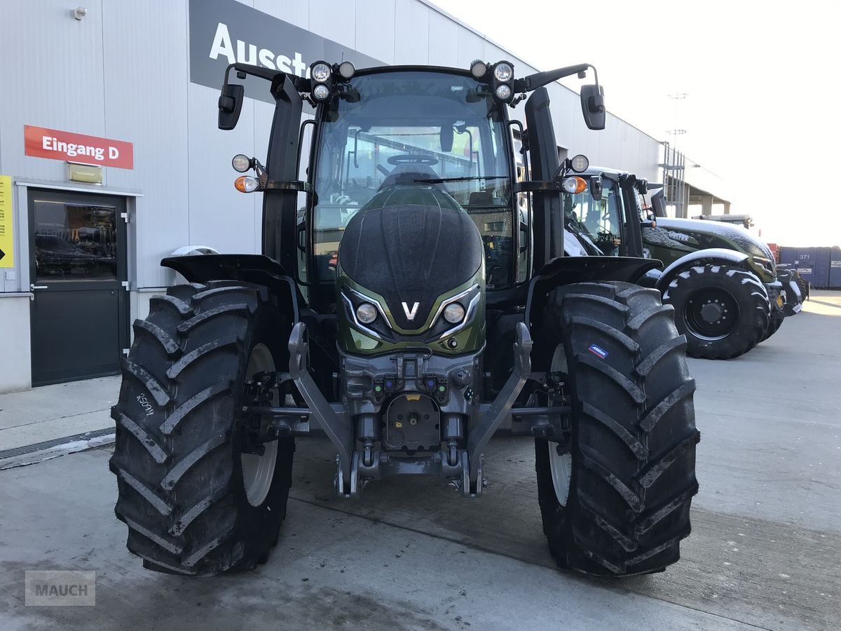 Traktor of the type Valtra G125 ECO ACTIVE, Neumaschine in Burgkirchen (Picture 8)