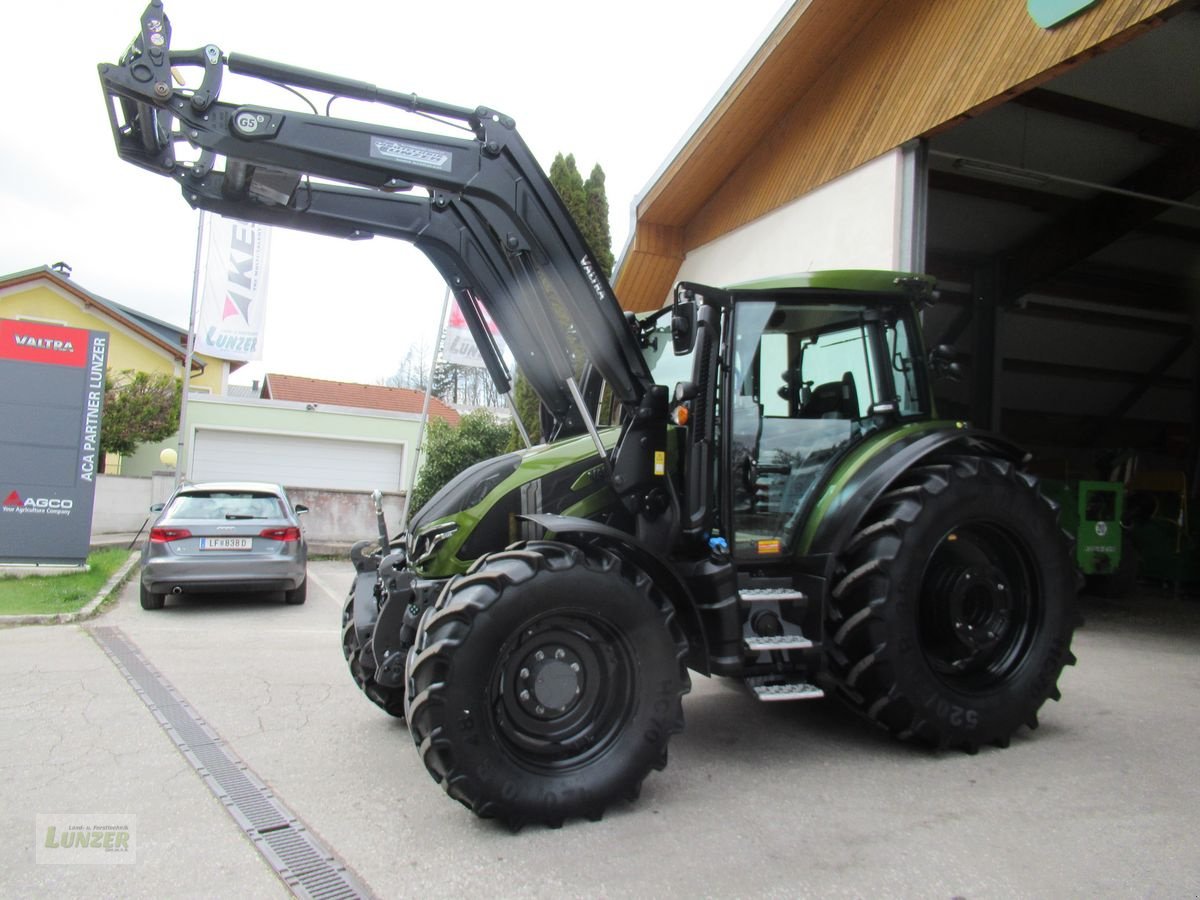 Traktor типа Valtra G125 ECO HITECH, Gebrauchtmaschine в Kaumberg (Фотография 1)