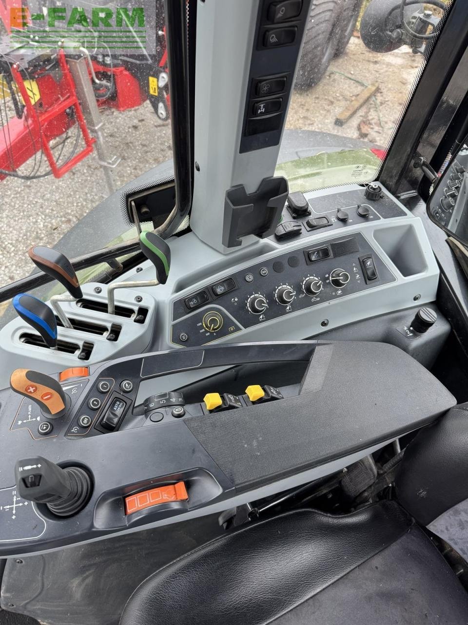 Traktor of the type Valtra g125 eco, Gebrauchtmaschine in RUDEN (Picture 4)