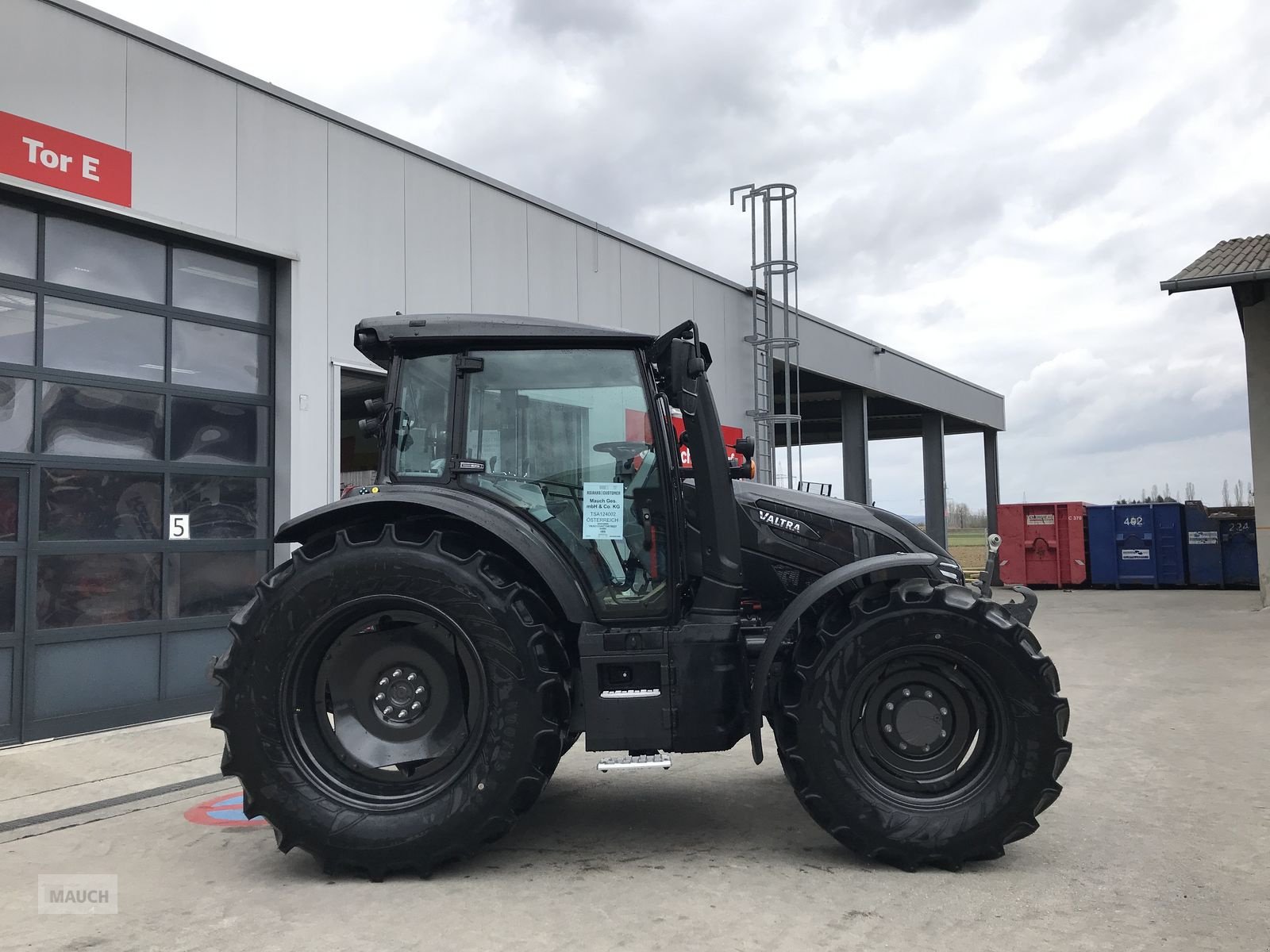 Traktor typu Valtra G125 ECO, Neumaschine v Burgkirchen (Obrázek 4)