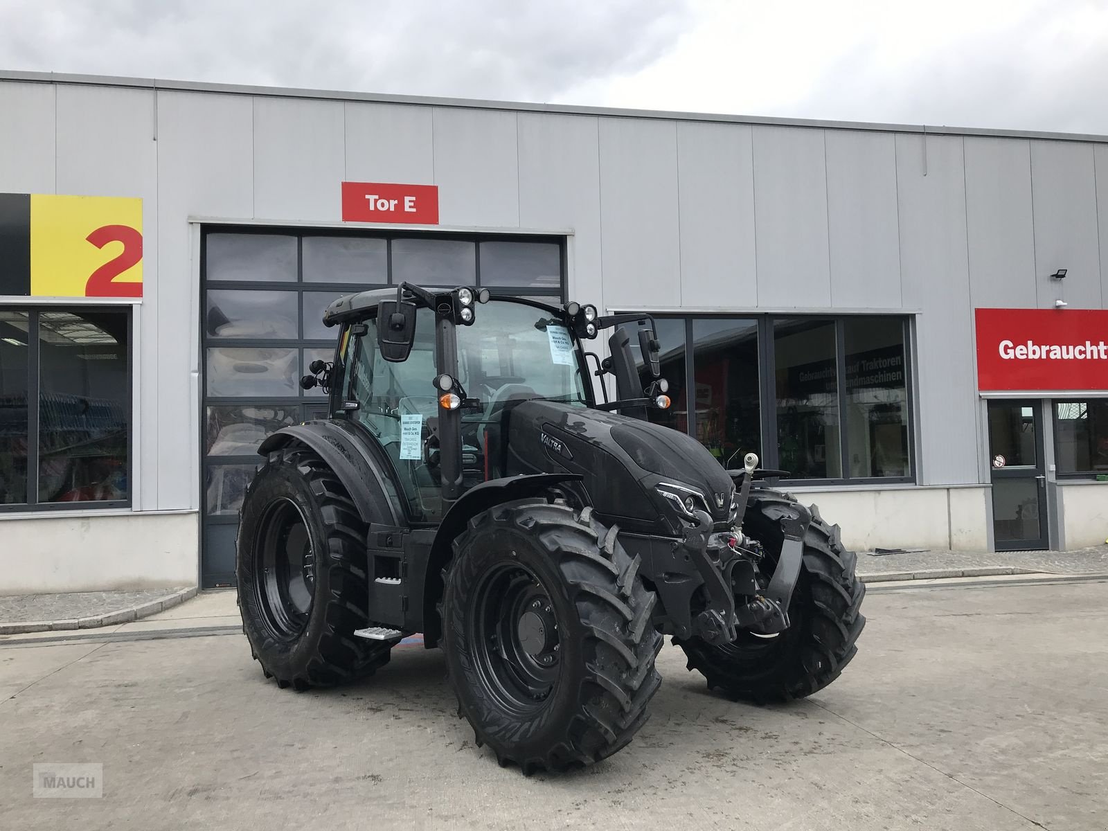 Traktor typu Valtra G125 ECO, Neumaschine v Burgkirchen (Obrázek 1)
