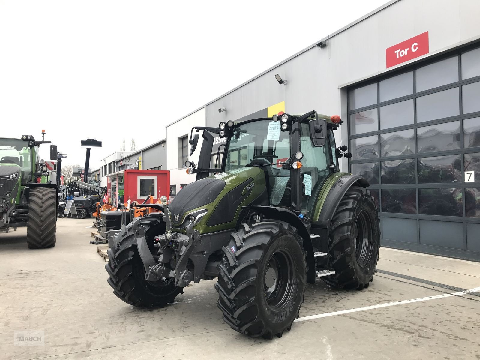 Traktor typu Valtra G125 ECO, Neumaschine v Burgkirchen (Obrázek 2)