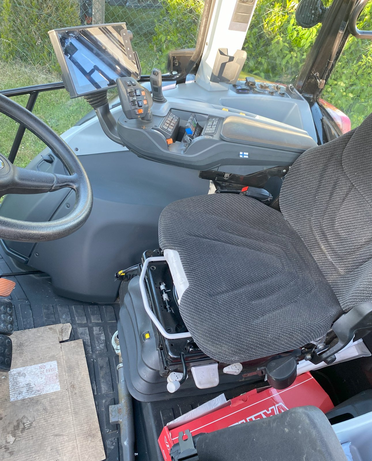 Traktor типа Valtra G125 Versu, Gebrauchtmaschine в Gemünden (Фотография 3)