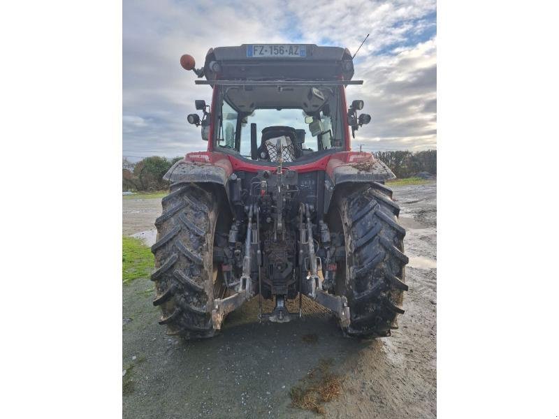 Traktor типа Valtra G125, Gebrauchtmaschine в ANTIGNY (Фотография 5)
