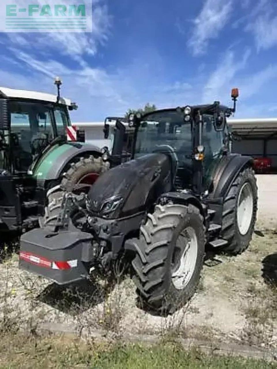 Traktor Türe ait Valtra g125, Gebrauchtmaschine içinde MONFERRAN (resim 3)