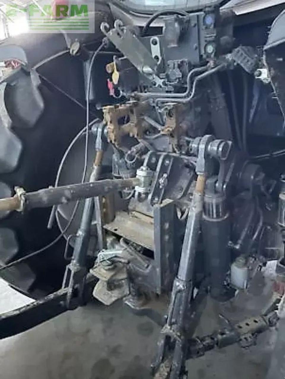 Traktor Türe ait Valtra g125, Gebrauchtmaschine içinde MONFERRAN (resim 8)