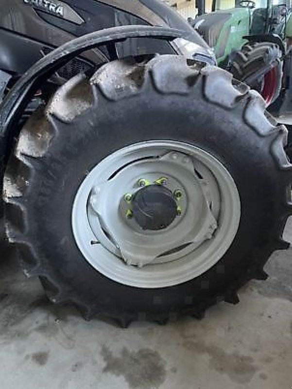 Traktor типа Valtra G125, Gebrauchtmaschine в Carcassonne (Фотография 10)