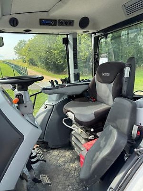 Traktor типа Valtra G125E ACTIVE, Gebrauchtmaschine в Muespach (Фотография 11)