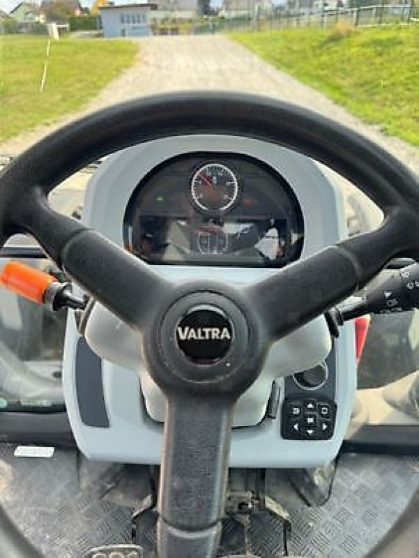 Traktor типа Valtra G125E ACTIVE, Gebrauchtmaschine в Muespach (Фотография 12)