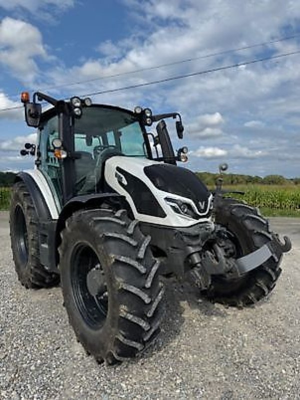 Traktor типа Valtra G125E ACTIVE, Gebrauchtmaschine в Muespach (Фотография 1)