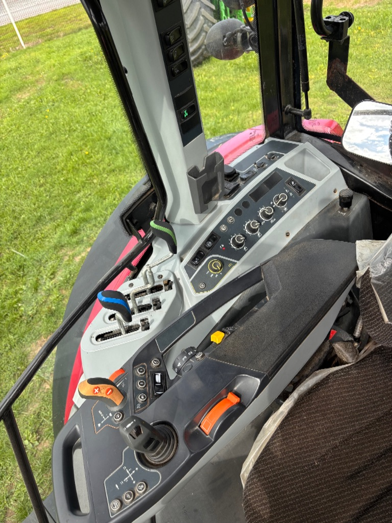 Traktor tip Valtra G125e Active, Gebrauchtmaschine in MÉRAL (Poză 10)
