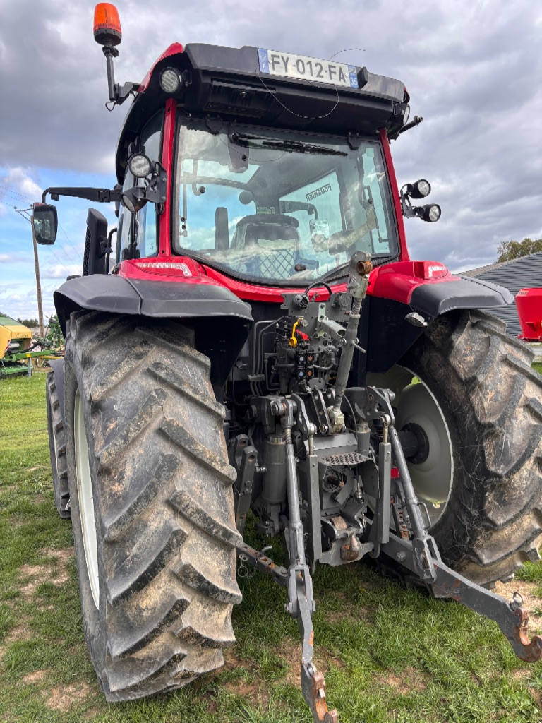 Traktor tip Valtra G125e Active, Gebrauchtmaschine in MÉRAL (Poză 8)