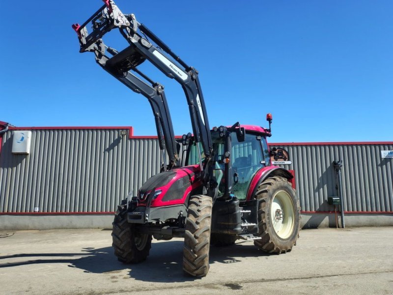 Traktor typu Valtra G125eH, Gebrauchtmaschine w PASSAIS LA CONCEPTION (Zdjęcie 1)