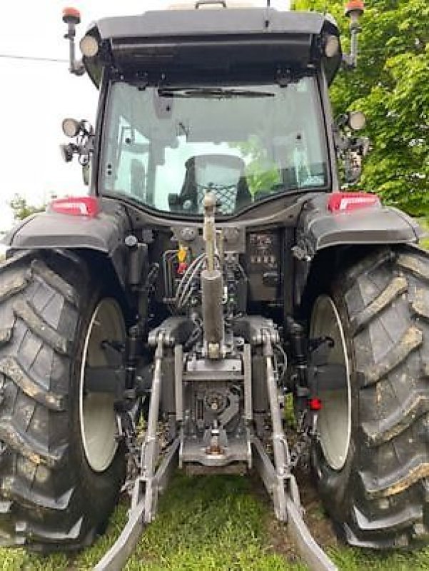 Traktor typu Valtra G125V, Gebrauchtmaschine v Monferran-Savès (Obrázek 8)