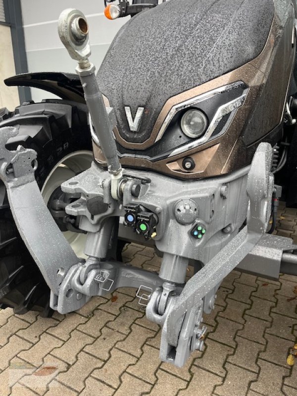 Traktor des Typs Valtra G125V, Gebrauchtmaschine in Fürsteneck (Bild 4)