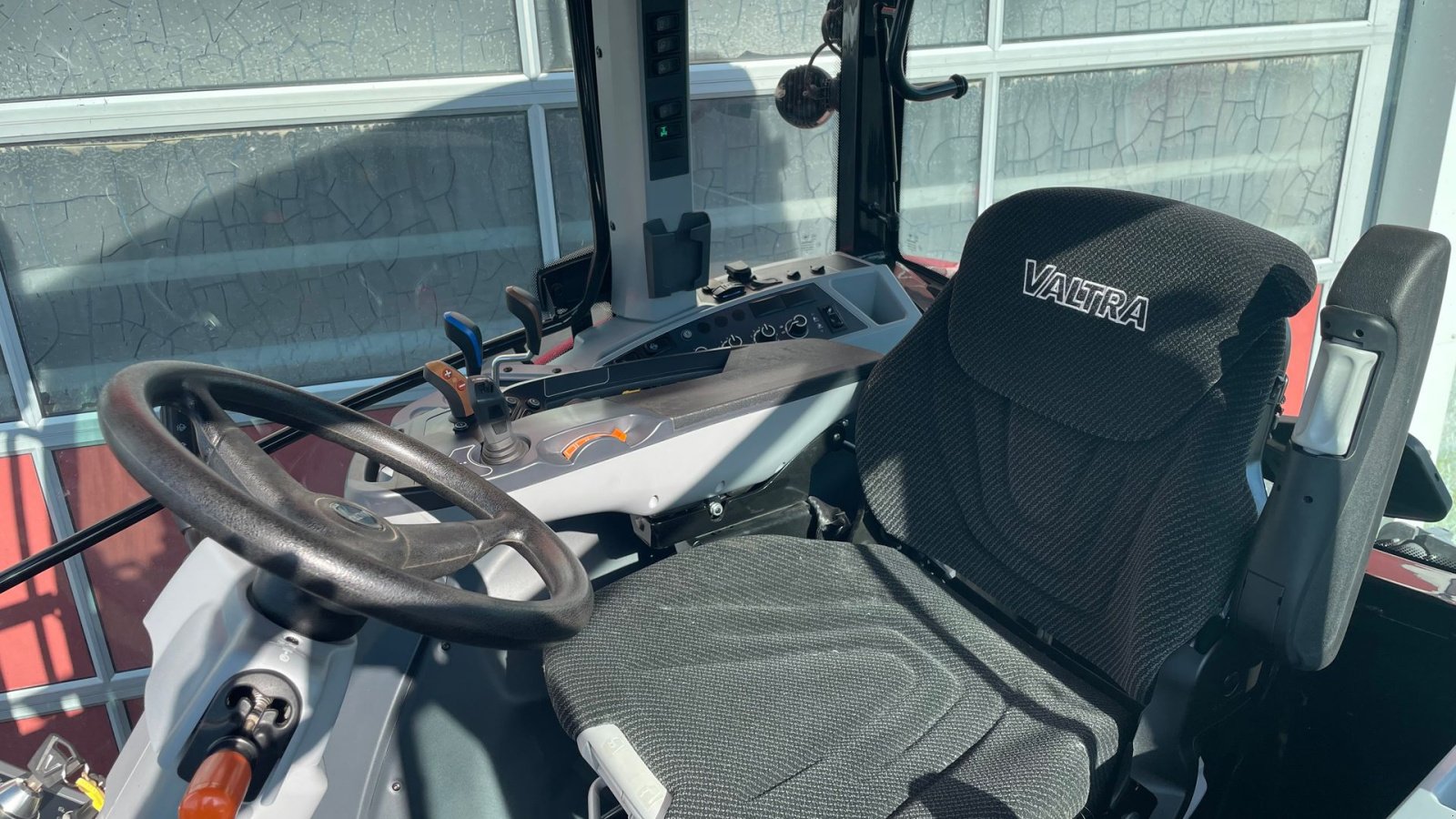 Traktor του τύπου Valtra G135 Active Aktiv med frontlæsser, Gebrauchtmaschine σε Hobro (Φωτογραφία 6)