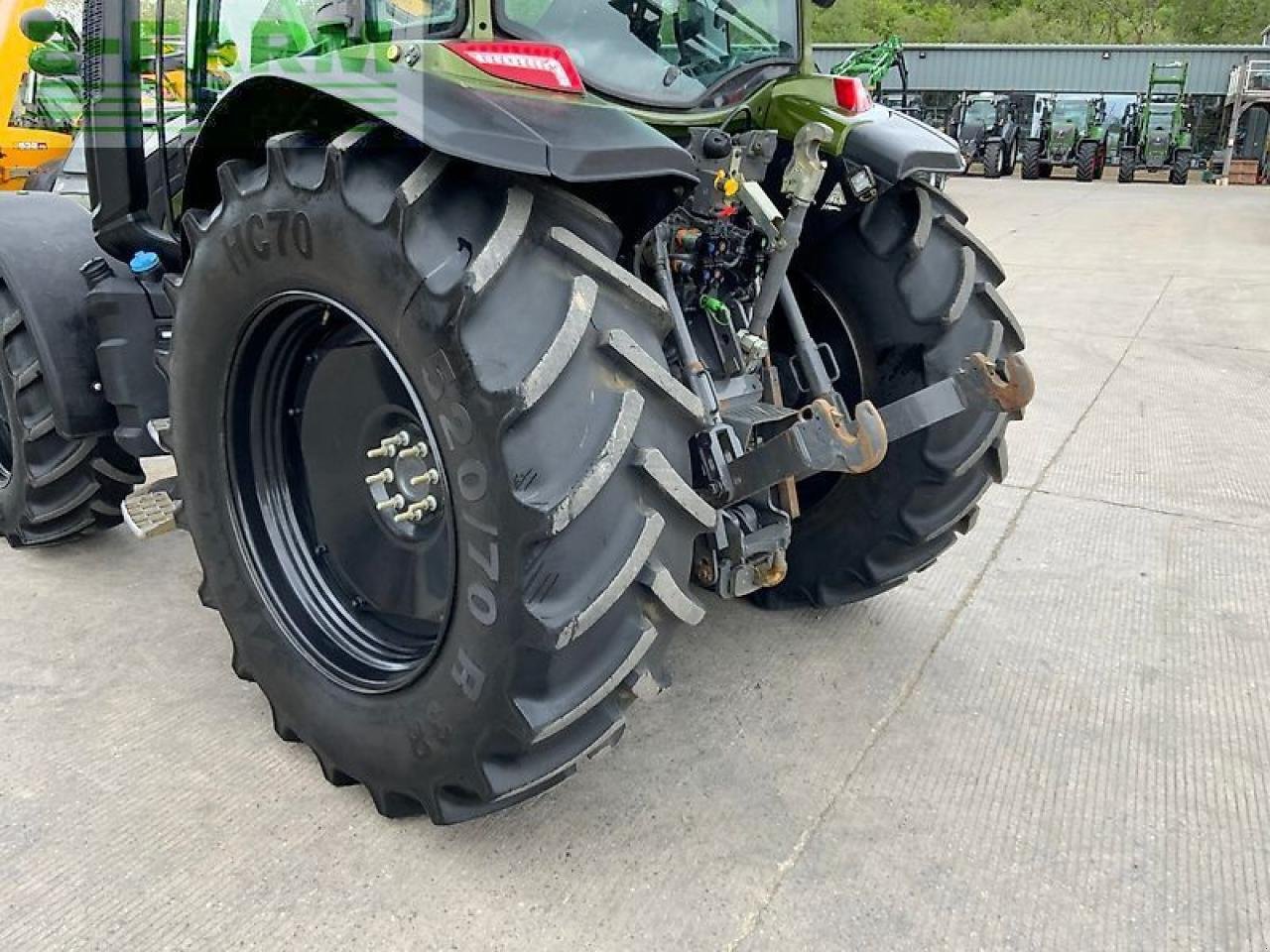 Traktor Türe ait Valtra g135 active tractor (st26596), Gebrauchtmaschine içinde SHAFTESBURY (resim 18)