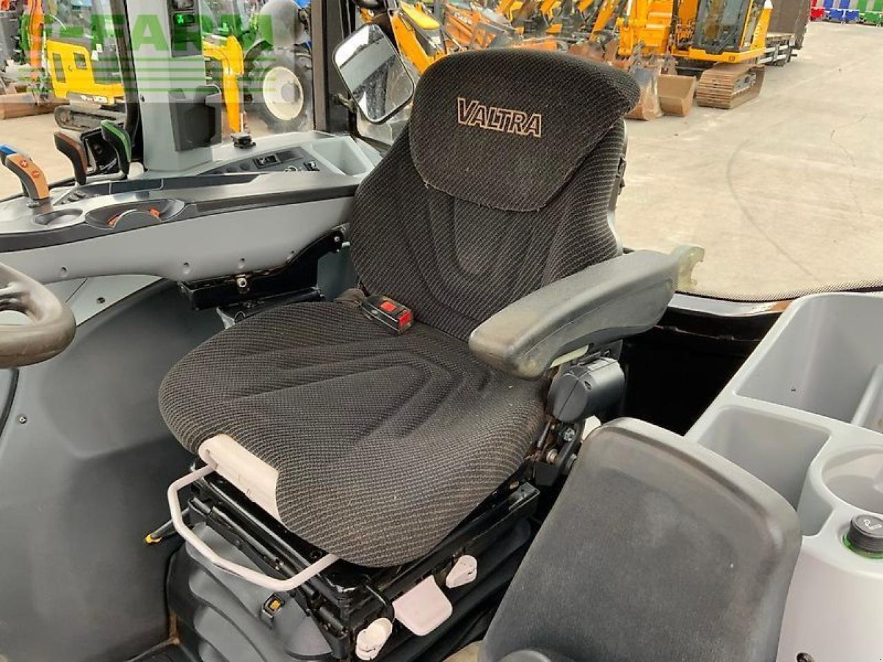 Traktor Türe ait Valtra g135 active tractor (st26596), Gebrauchtmaschine içinde SHAFTESBURY (resim 22)