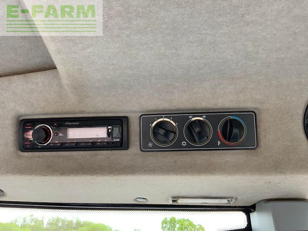 Traktor Türe ait Valtra g135 active tractor (st26596), Gebrauchtmaschine içinde SHAFTESBURY (resim 28)