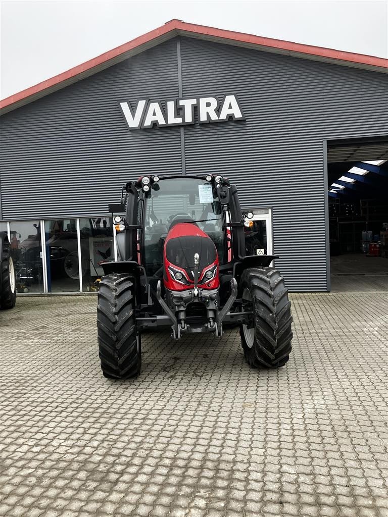 Traktor des Typs Valtra G135 Active, Gebrauchtmaschine in Høng (Bild 2)