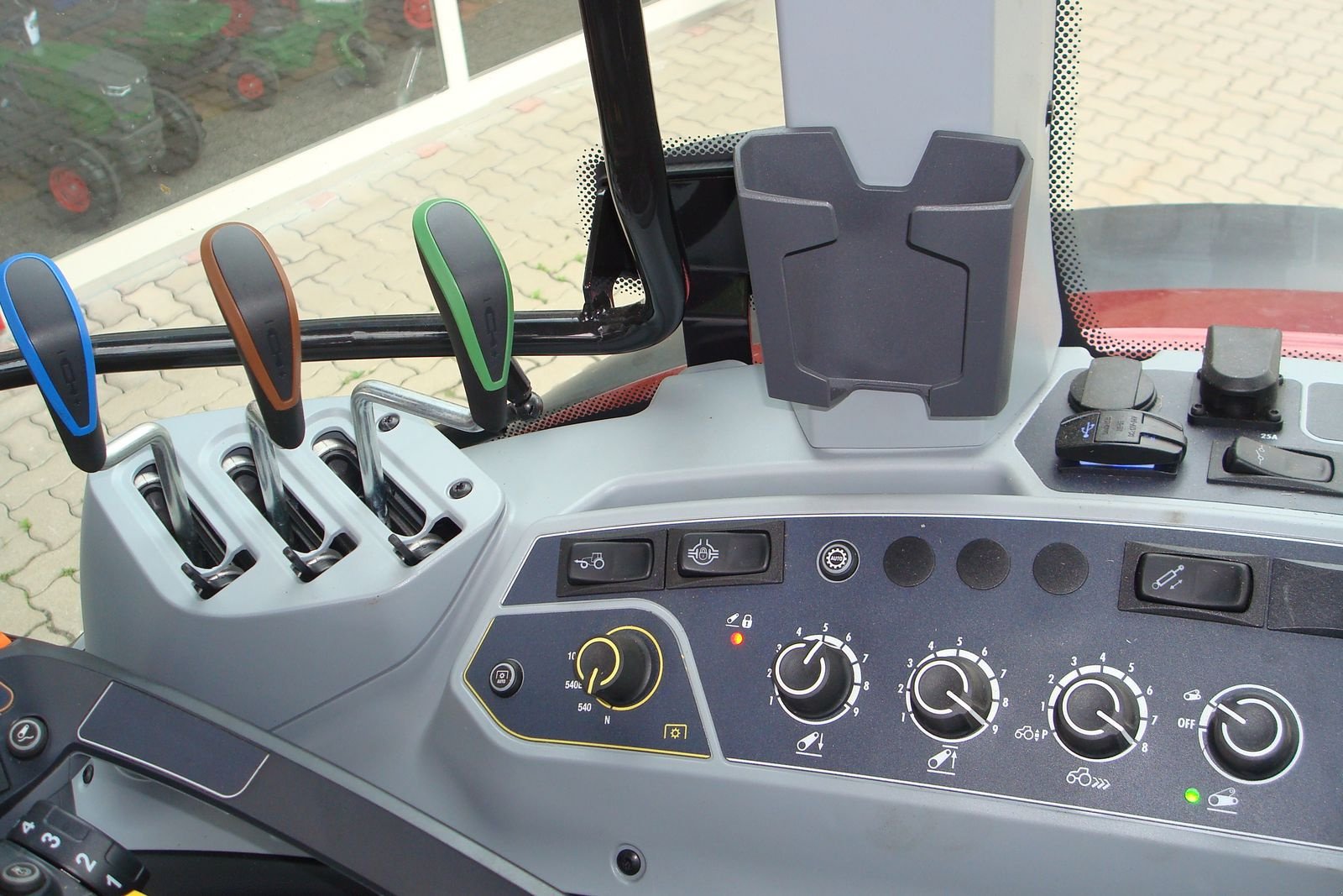 Traktor типа Valtra G135 ACTIVE, Vorführmaschine в Judenburg (Фотография 26)