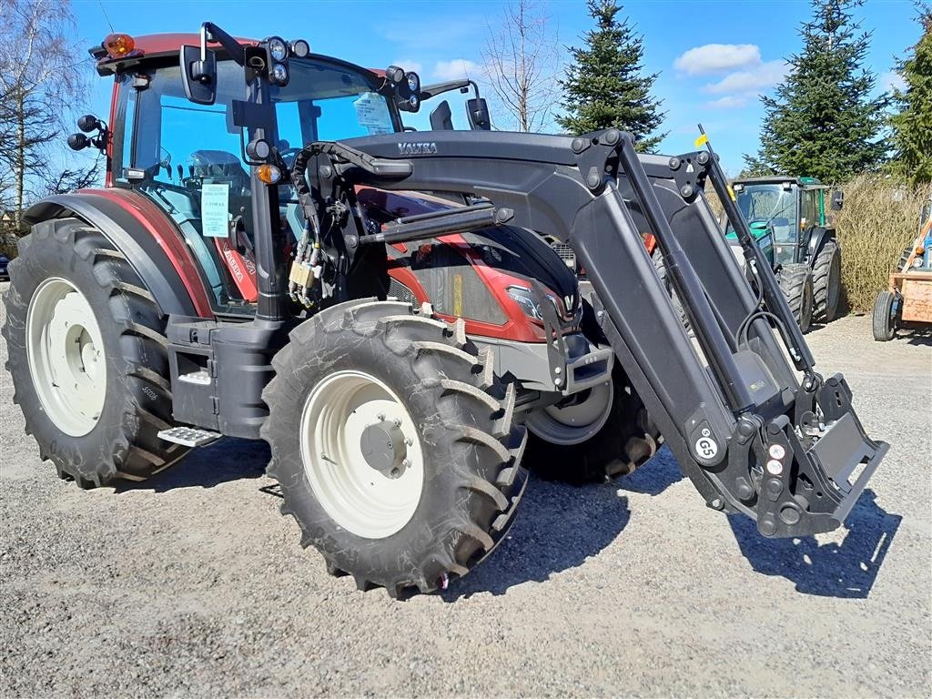 Traktor des Typs Valtra G135 Active, Gebrauchtmaschine in Gudbjerg (Bild 1)