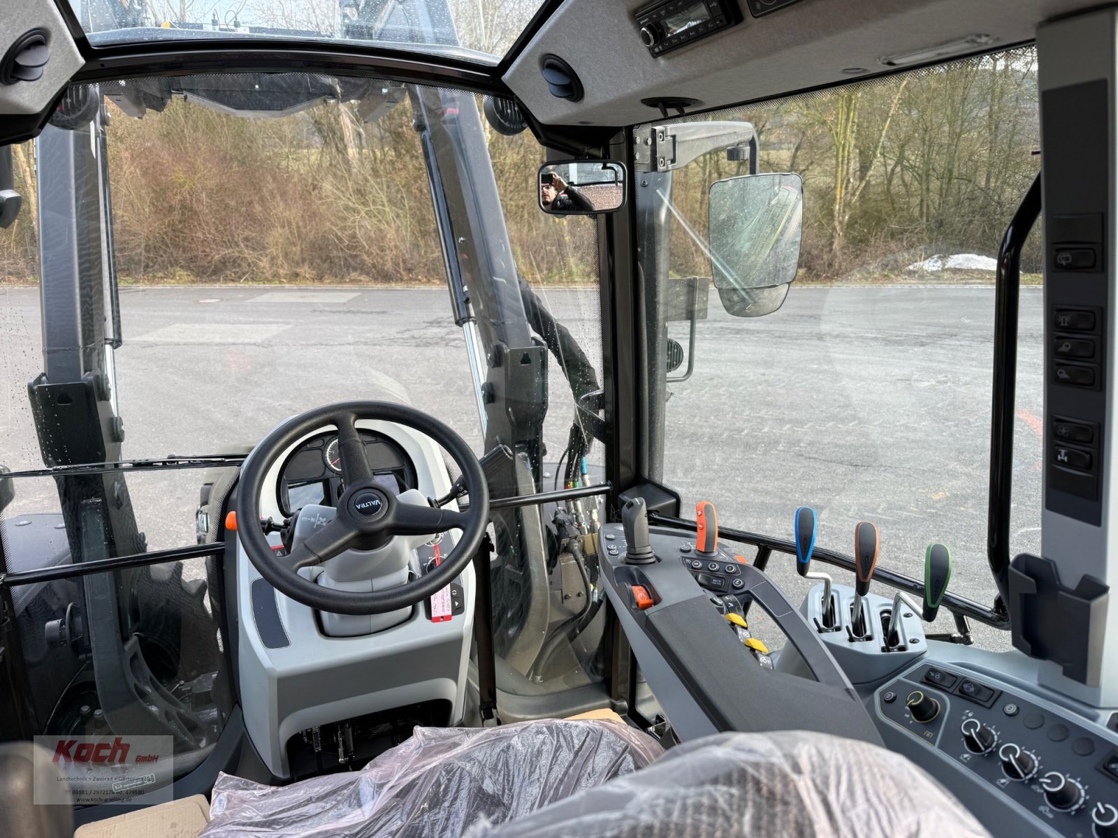 Traktor του τύπου Valtra G135 Active, Neumaschine σε Neumarkt / Pölling (Φωτογραφία 9)